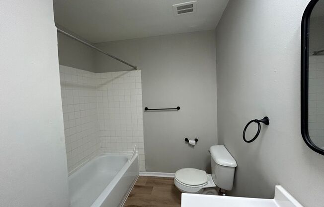 2 beds, 1.5 baths, 1,100 sqft, $1,199, Unit 339