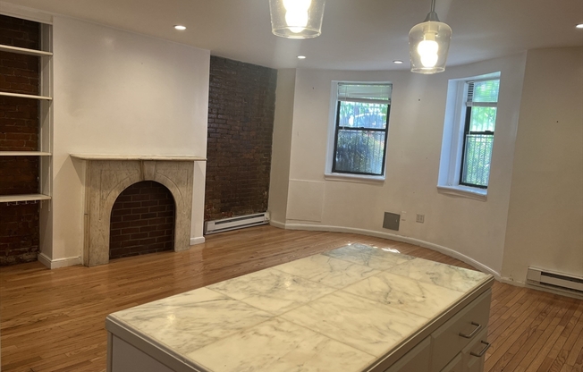 88 E BROOKLINE