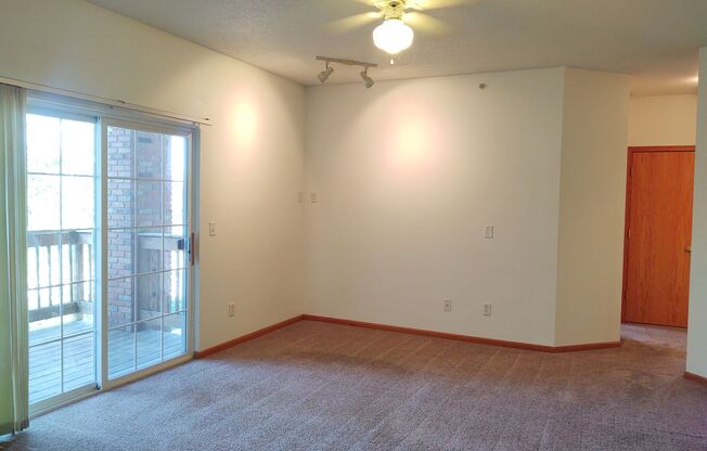 $1,025| 2 Bedroom, 1 Bathroom Condo | Pet Friendly* | Available for June 7th, 2024 Move In!***