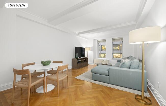 1 bed, 1 bath, 817 sqft, $5,850, Unit 9E