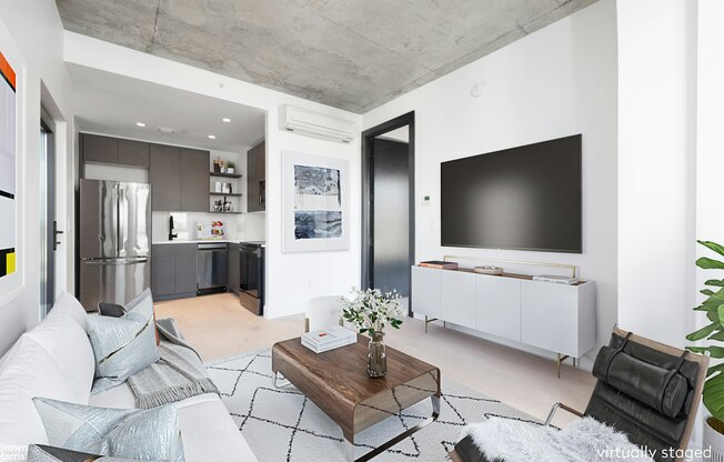 458 E 25 ST