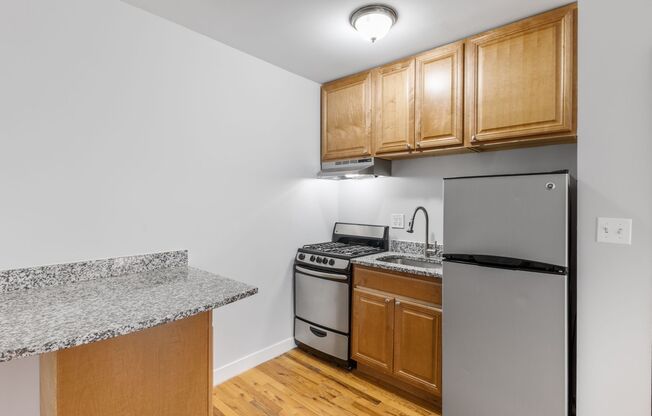 Studio, 1 bath, 250 sqft, $1,295, Unit 7456-3D