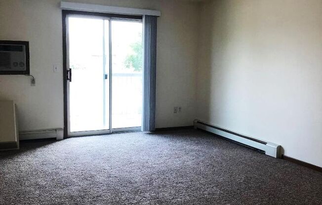 2 beds, 1 bath, 900 sqft, $825, Unit 311