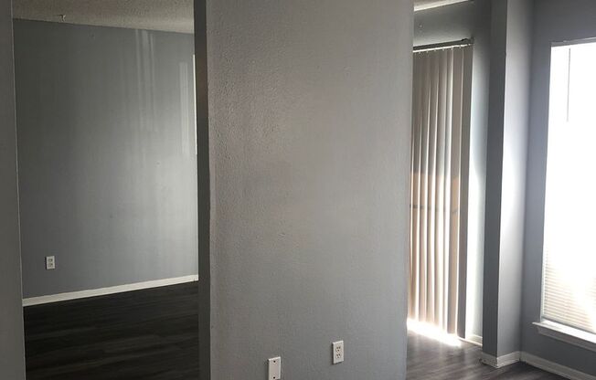 1 bed, 1 bath, 470 sqft, $745, Unit 213