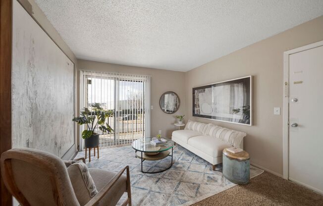2 beds, 1 bath, 670 sqft, $1,259, Unit 02-232