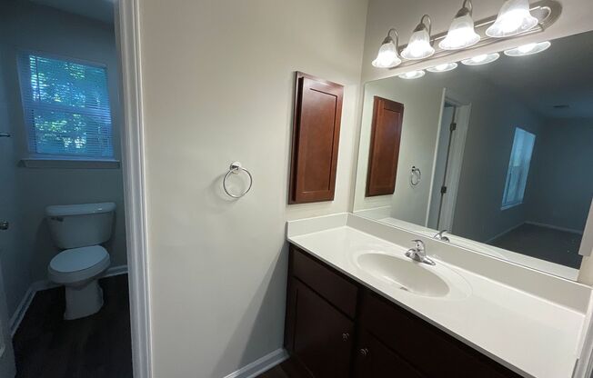 2 beds, 2 baths, 1,190 sqft, $1,550, Unit 2708-3 - Remodel