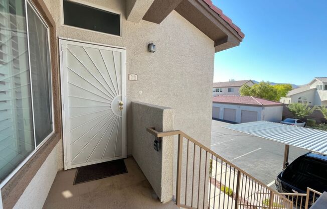 Lovely 2 Bed 2 Bath Condo in Henderson!