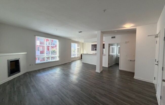 2 beds, 2.5 baths, 1,541 sqft, $3,850, Unit 472