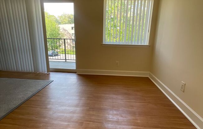 1 bed, 1 bath, 745 sqft, $1,825, Unit 14217 #204