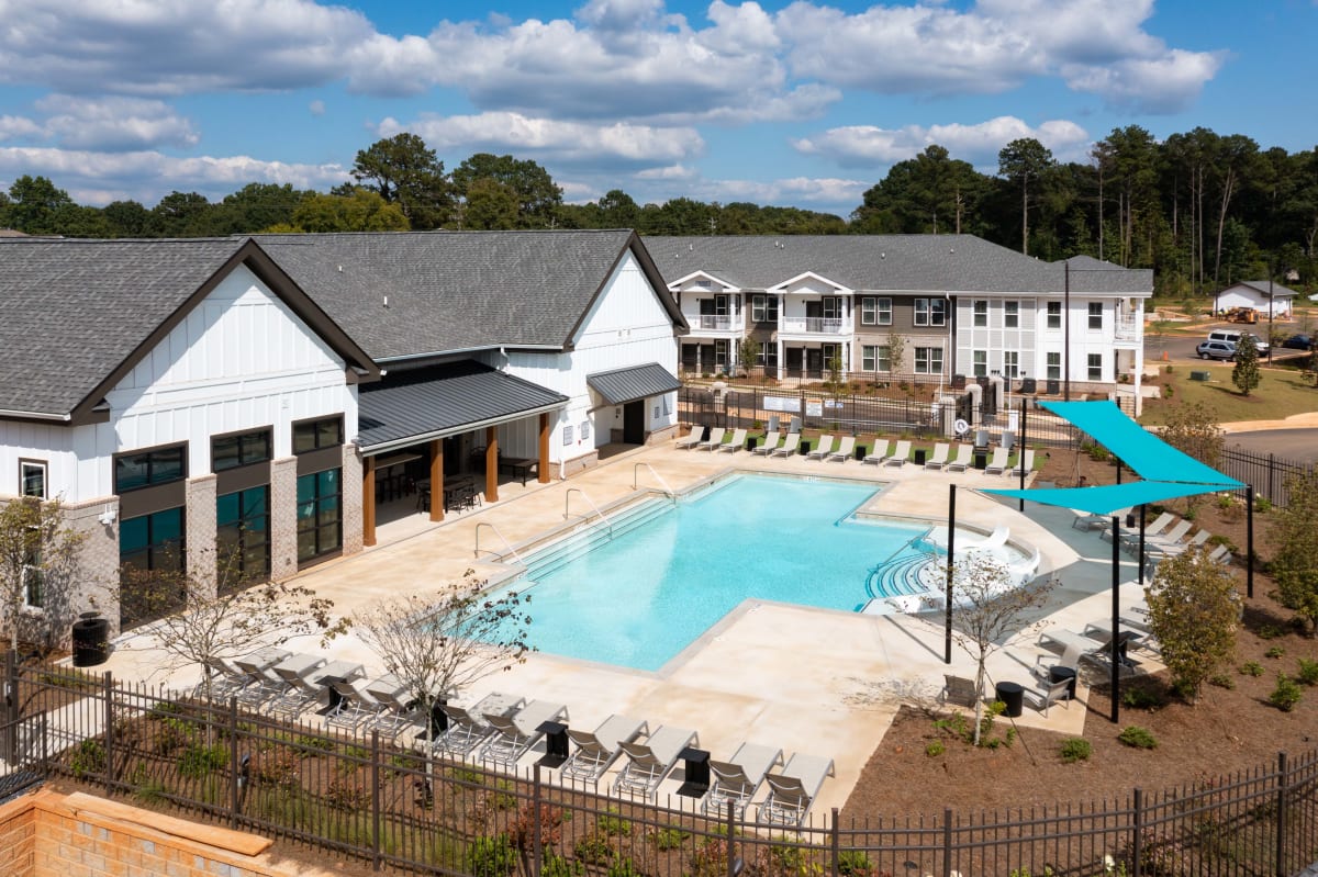 Discover Icon Bridges Apartments: Luxury Living in McDonough, GA