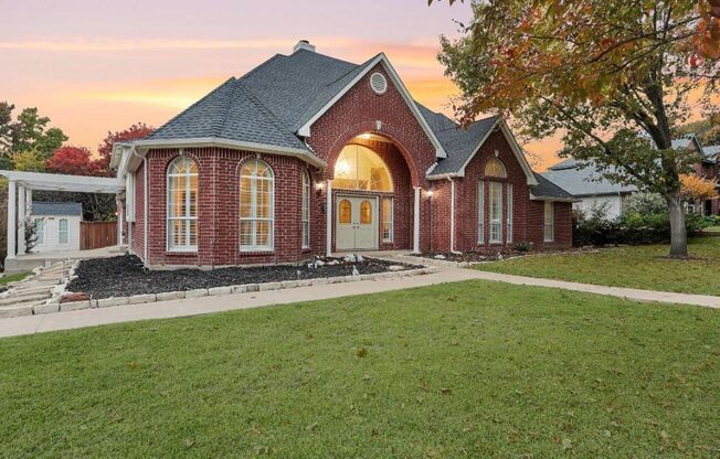 Spacious 3,397 sq. ft. home in Arlington!