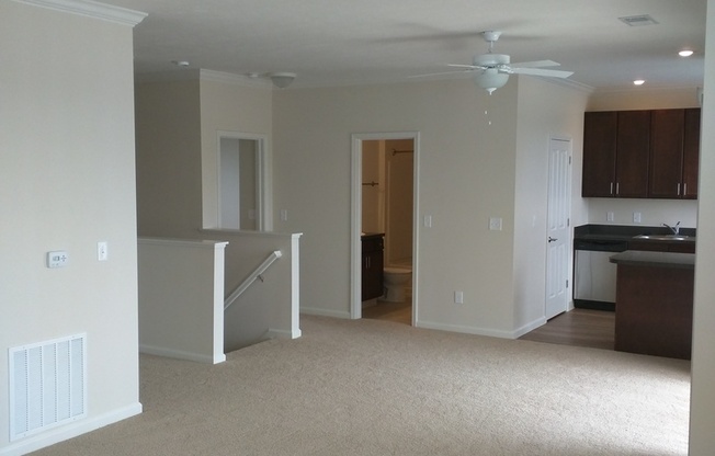 2 beds, 2 baths, 1,190 sqft, $1,470, Unit 5249LLS #9