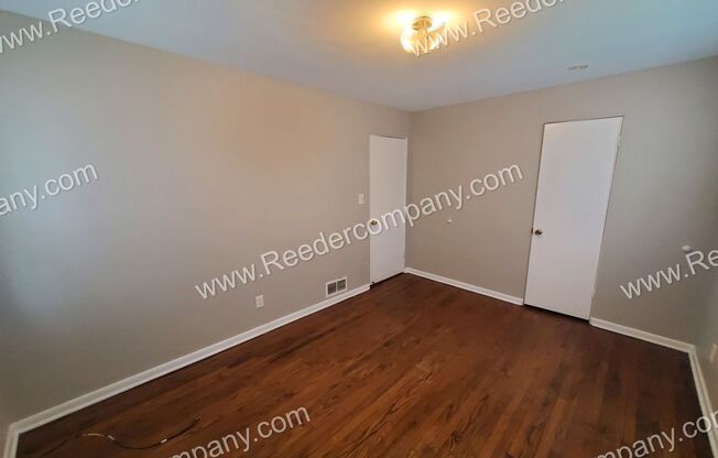 2 beds, 1 bath, $1,250