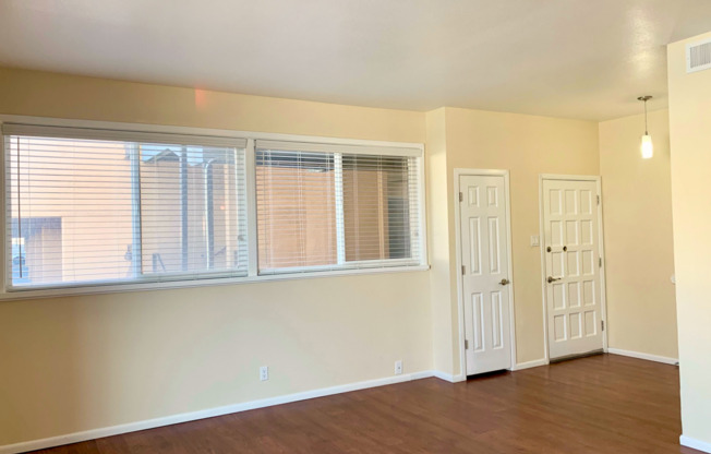 2 beds, 2 baths, 872 sqft, $1,215, Unit 06-D