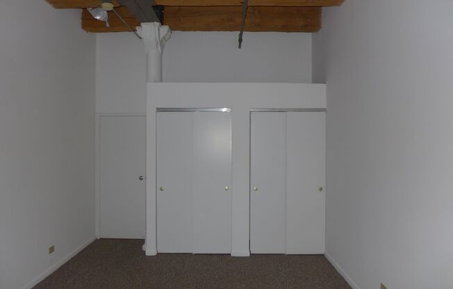 1 bed, 1 bath, 770 sqft, $1,950, Unit 207