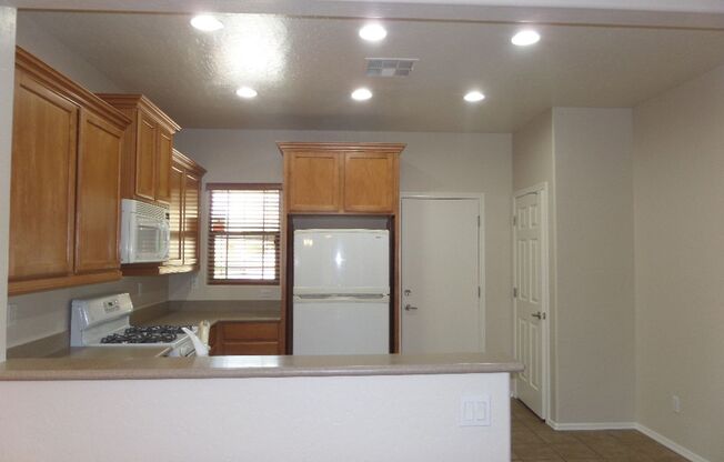 2 beds, 2 baths, $1,695