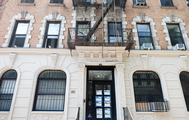Welcome to 332-334 E 18 Street