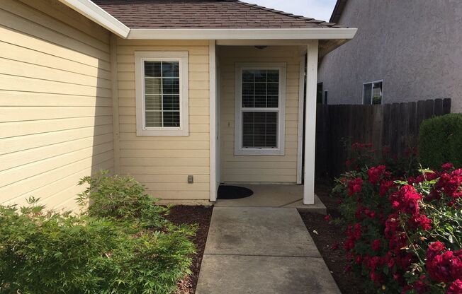 3 beds, 2 baths, $1,914