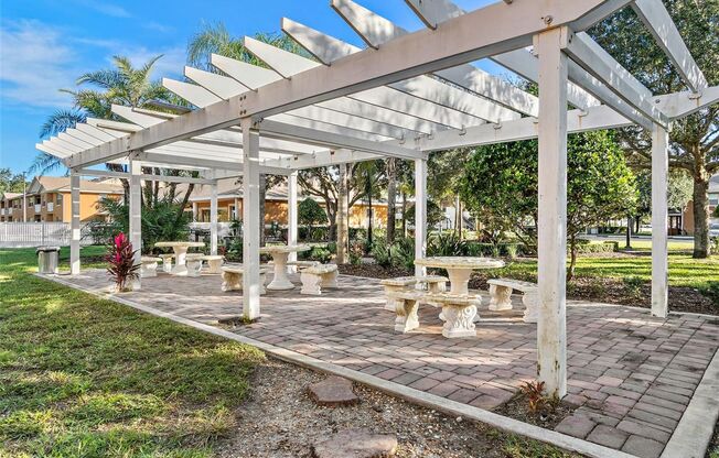 2 beds, 2 baths, $1,350, Unit UNIT 9F