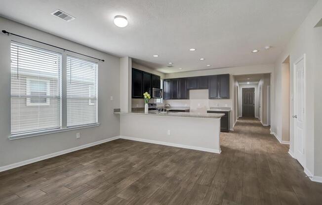 10527 KENTINGTON OAK DR