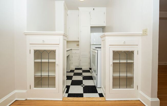 1 bed, 1 bath, 550 sqft, $1,425, Unit 704