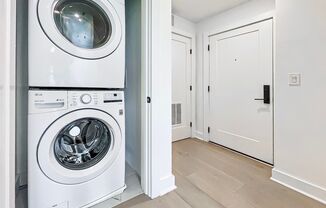 Studio, 1 bath, 449 sqft, $2,500, Unit 410