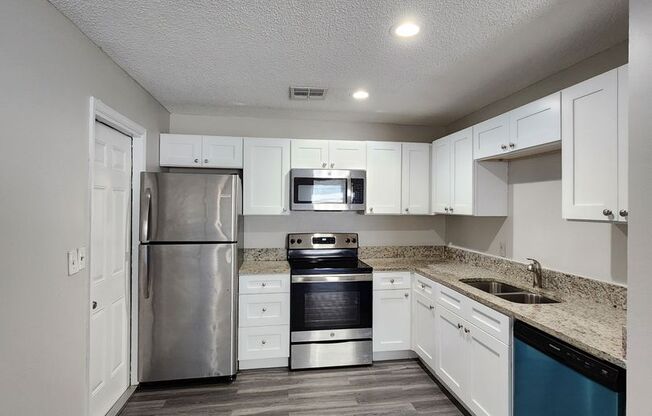 Newly Renovated 2bed in Winter Park!