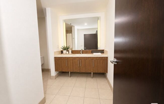 1 bed, 1 bath, 1,030 sqft, $3,200, Unit 1510