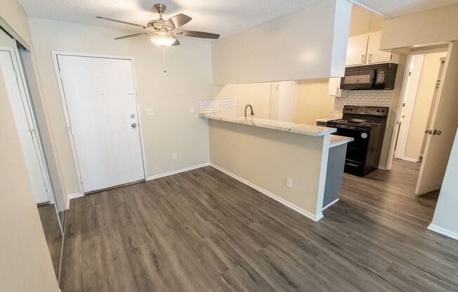 1 bed, 1 bath, 695 sqft, $1,548, Unit 108