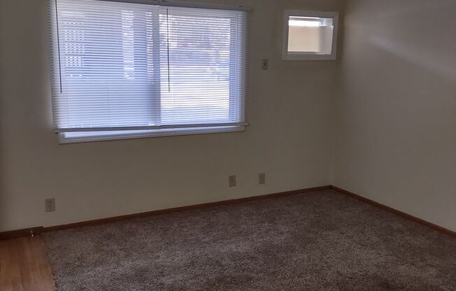 1 bed, 1 bath, 600 sqft, $750, Unit #11