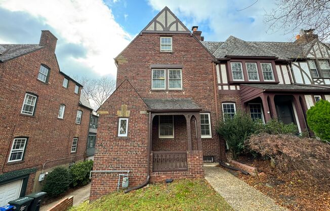 Stunning 4 Bed 3 Bath Tudor-style Brick Townhome In Desired Foxhall