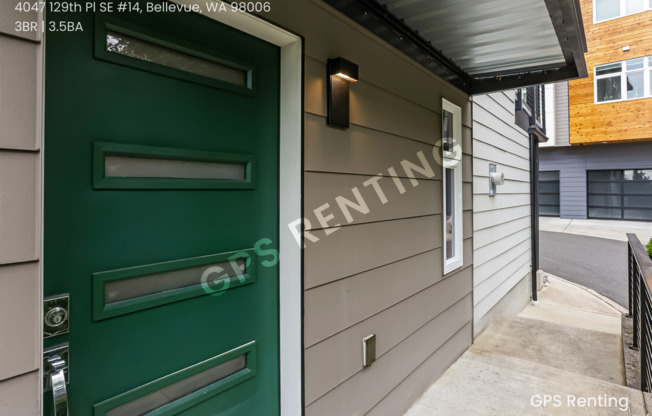 Luxurious Townhome in Prime Bellevue Location – Available Immediately!
