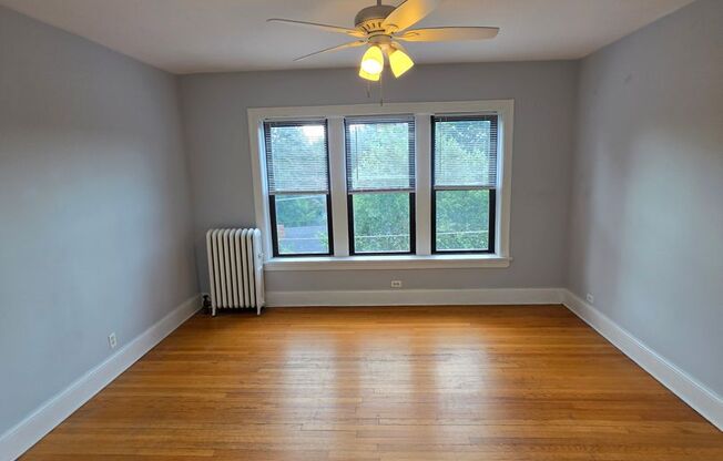 2 beds, 1 bath, 755 sqft, $2,445, Unit 2121-23.5-1F