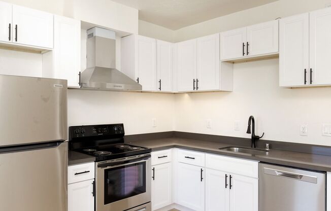 2 beds, 1 bath, 650 sqft, $2,495, Unit 106