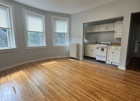 160 STRATHMORE