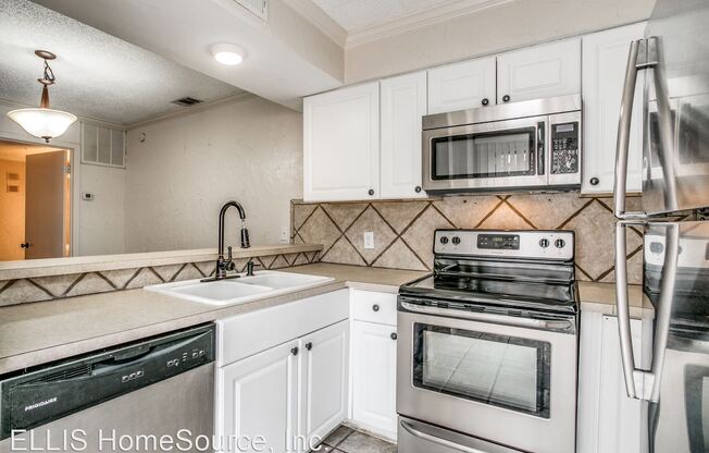 2621 Piedras Drive