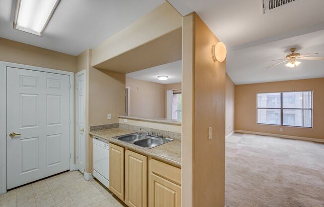 2 beds, 2 baths, 1,036 sqft, $1,500, Unit Badura Ave W. 8000 #2082