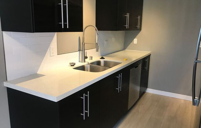 1 bed, 1 bath, $2,150, Unit 308