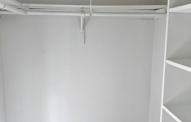 1 bed, 1 bath, 680 sqft, $1,005, Unit 01 - 1109Y