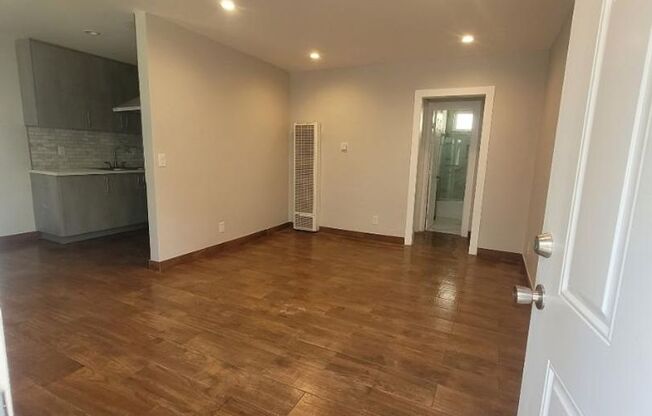 1 bed, 1 bath, $2,400, Unit 1