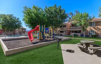 PLAY WITH NEW FRIENDS IN INDIO, CALIFORNIA