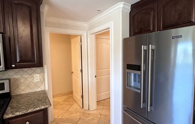 2 beds, 1 bath, 972 sqft, $2,995, Unit 205