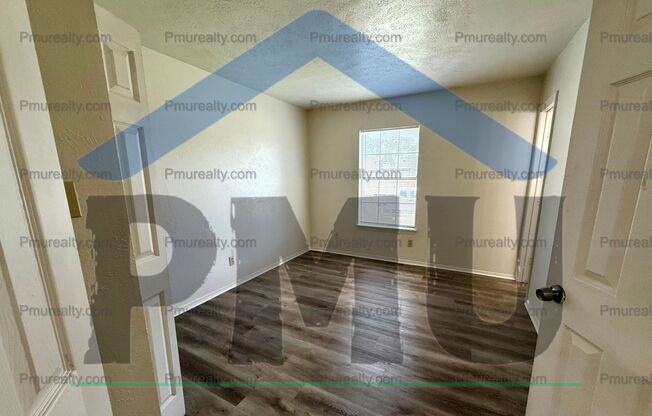 AVAILABLE NOW!!!  3-bedroom 2 bath half duplex in Grand Prairie