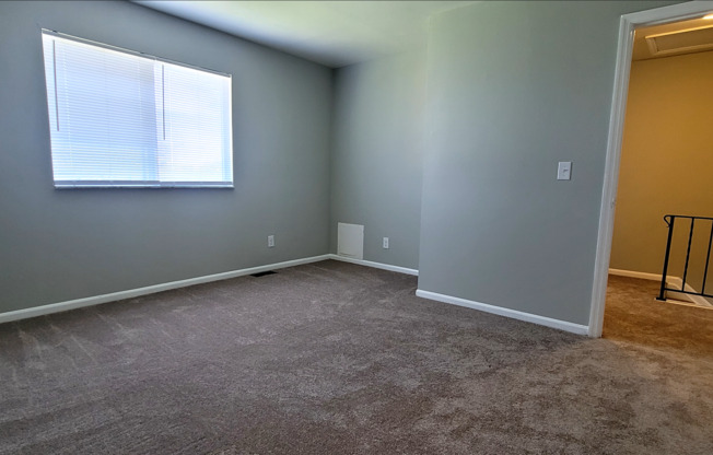 2 beds, 1.5 baths, $1,195, Unit 2999 Benchwood Road