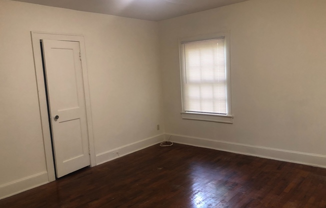 2 beds, 1 bath, $1,000