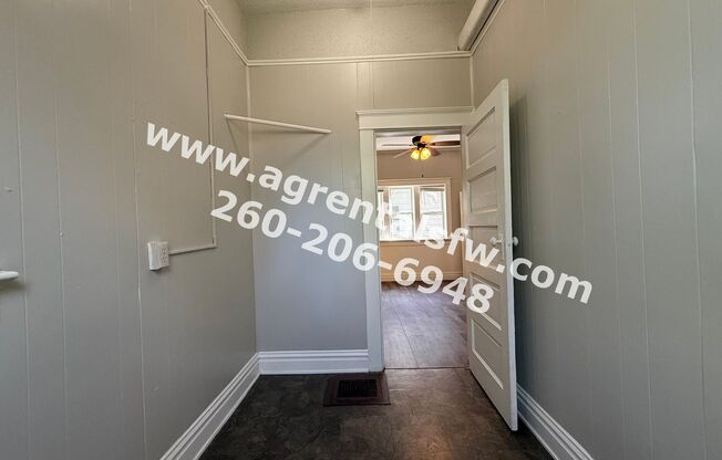 Studio, 1 bath, 300 sqft, $575, Unit Apt C