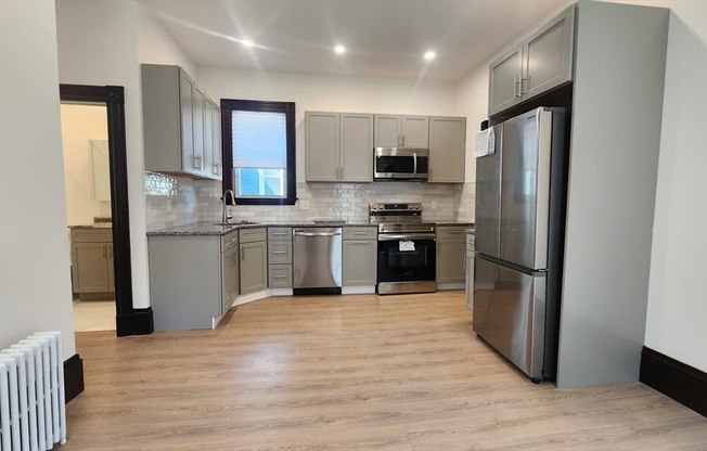 2 beds, 1 bath, 1,700 sqft, $3,000, Unit 1