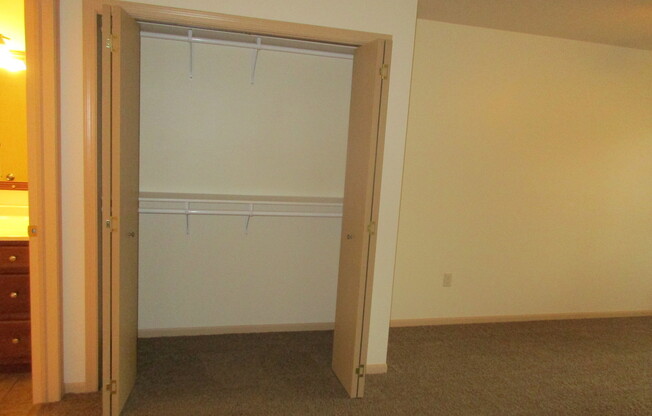 2 beds, 2 baths, 1,200 sqft, $1,495, Unit 3717-204