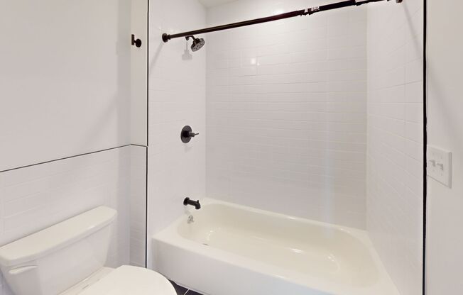 1 bed, 1 bath, 571 sqft, $1,295, Unit 412