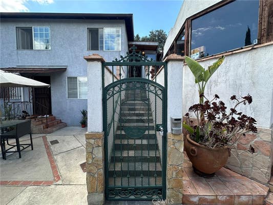 2260 CAZADOR DR